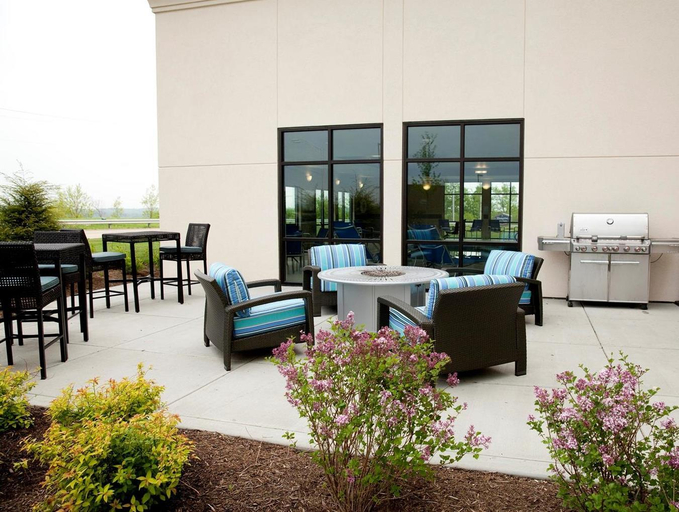 Food & Drinks 5, Hampton Inn & Suites Wheeling-The Highlands, Ohio