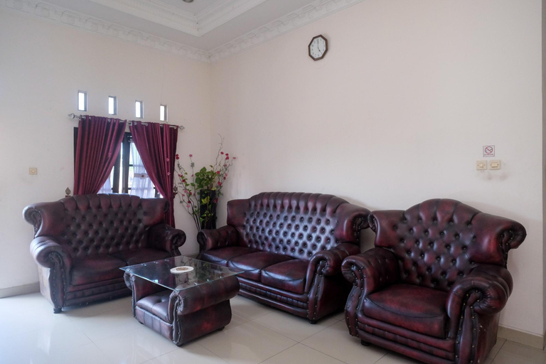 Public Area 3, RedDoorz near UMY Yogyakarta, Sleman