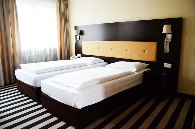 Bedroom 3, Bristol Hotel Frankfurt, Frankfurt am Main