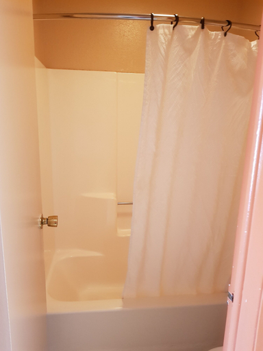 Bathroom 3, Budget Inn Eastland, Eastland