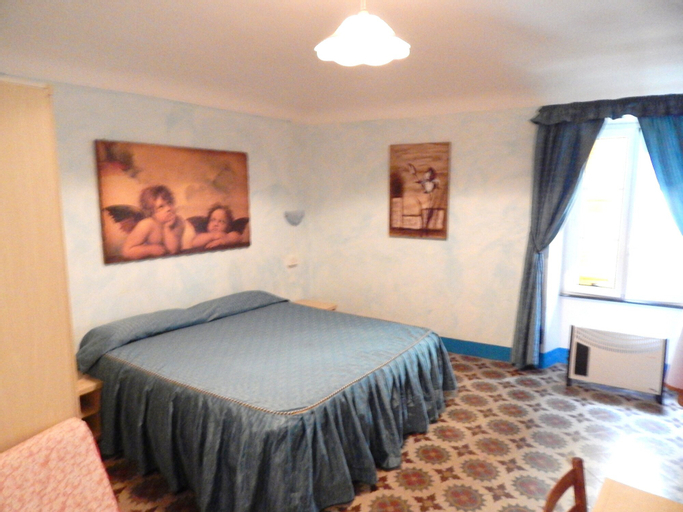 Bedroom 4, Albergo Il Glicine, Savona