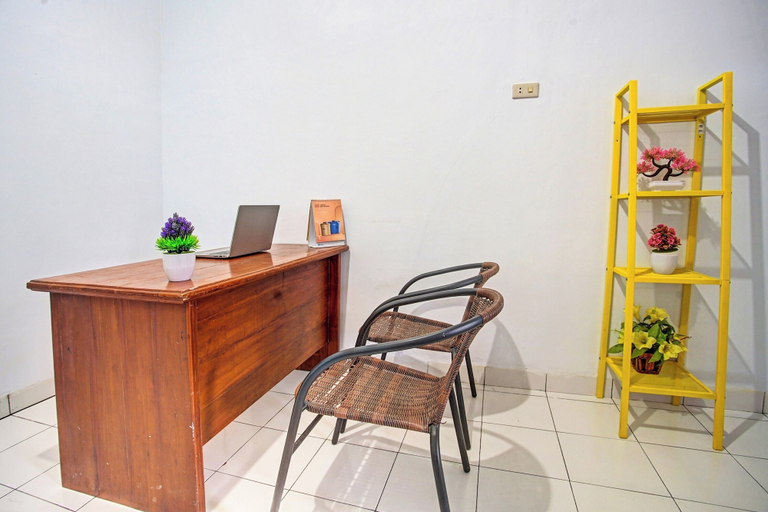 Others 4, OYO 3994 Wisma Amalia, Bandar Lampung