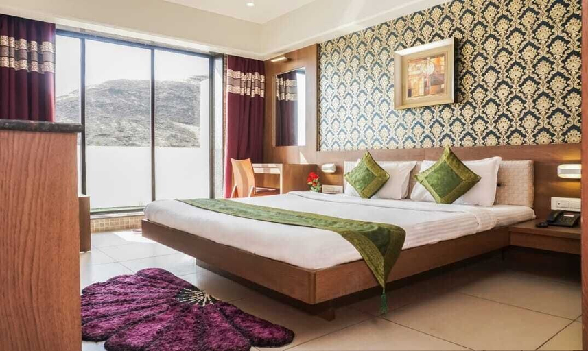 Bedroom 3, Shri Vitthal Mangalam, Satara