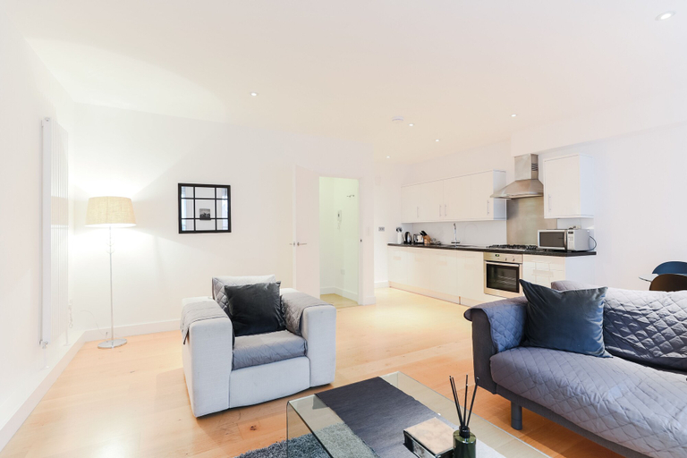 Others 5, Covent Garden by Excel Apartments, London