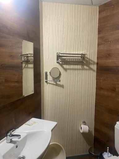 Bathroom 5, Hotel Sunset, Nesebar