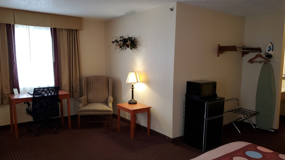 Bedroom 3, Super 8 by Wyndham Waverly, Bremer