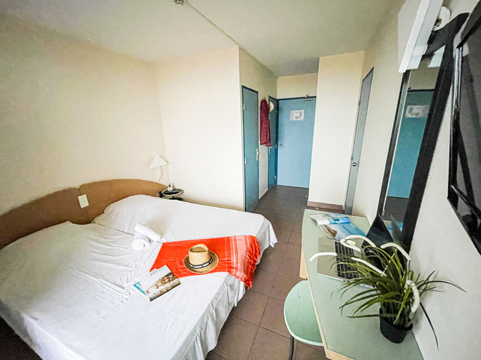 Bedroom 3, VVF Narbonne-Plage Saint-Pierre-la-Mer, Aude