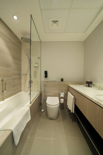 Bathroom 5, Damac Hills 2 Hotel, an Edge by Rotana, Dubai