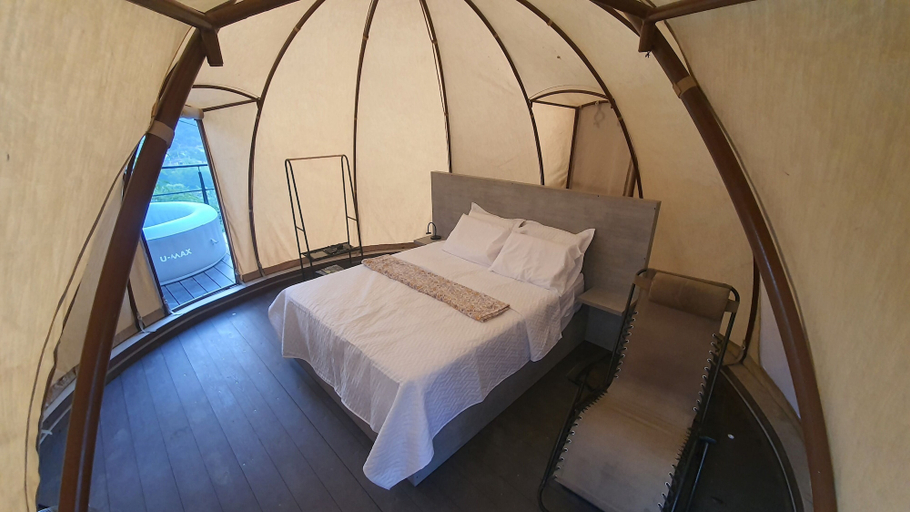 Bedroom 3, Glamping romantico en Vista Hermosa, La Mesa