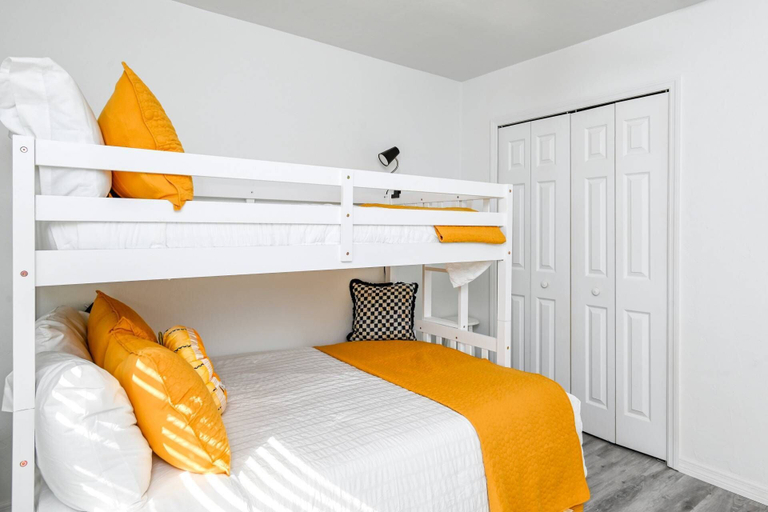 Bedroom 3, River's Edge Retreat, Saint Johns