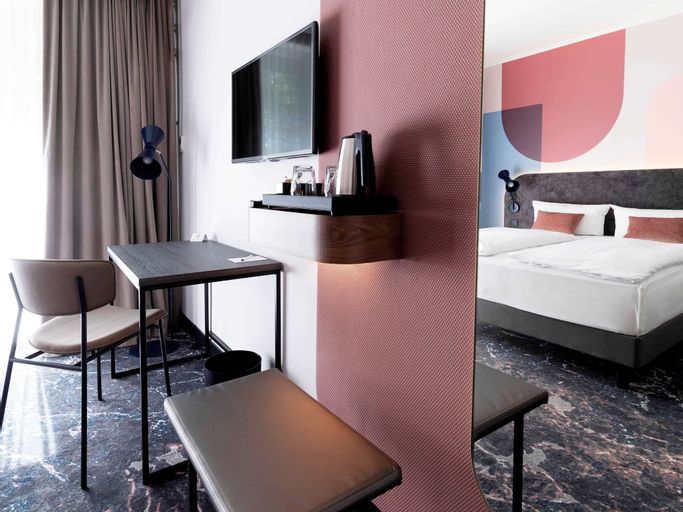 Bedroom 28
