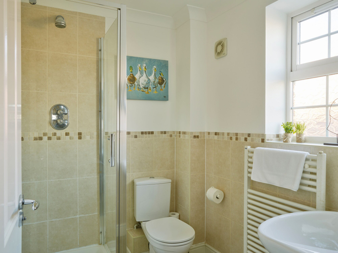 Bathroom, Brookbank Close, Gloucestershire