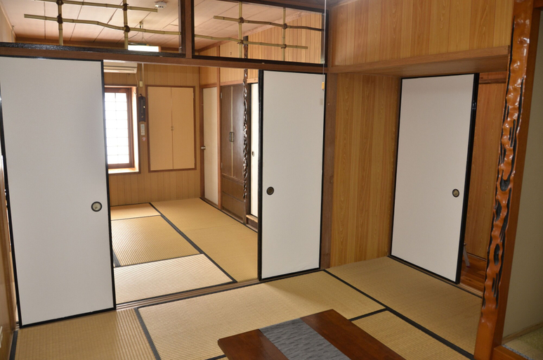 Bedroom 2, Ho-ma ya, Ishigaki