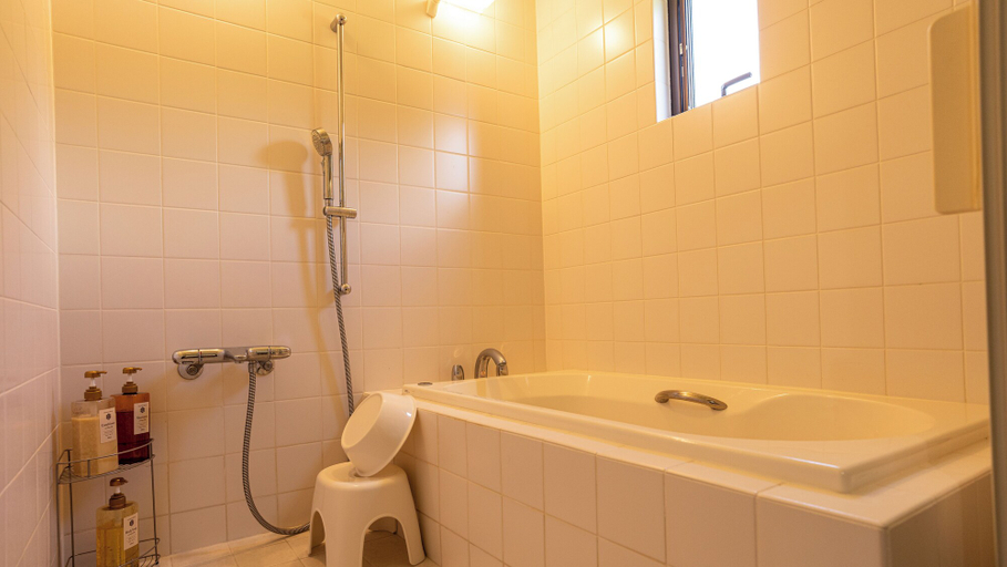 Bathroom 3, Nakijin Lodge Pensajoya, Nakijin