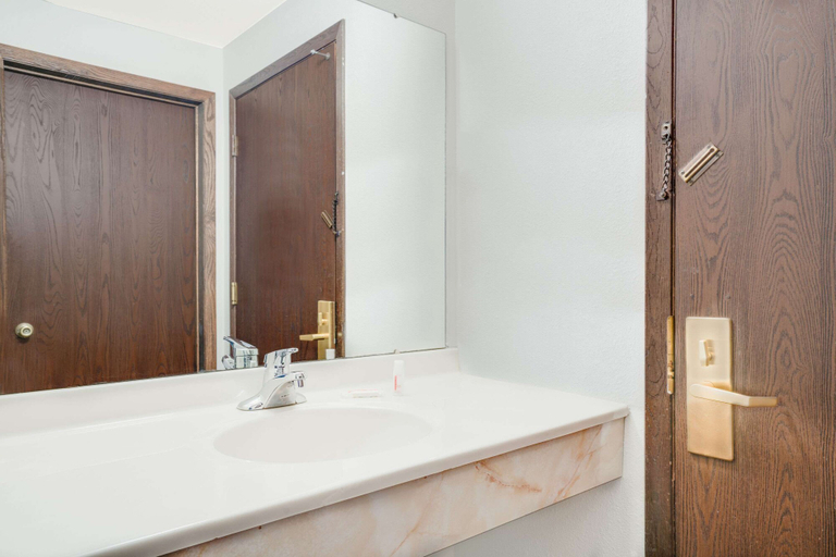 Bathroom 3, Super 8 by Wyndham Tomah Wisconsin, Monroe