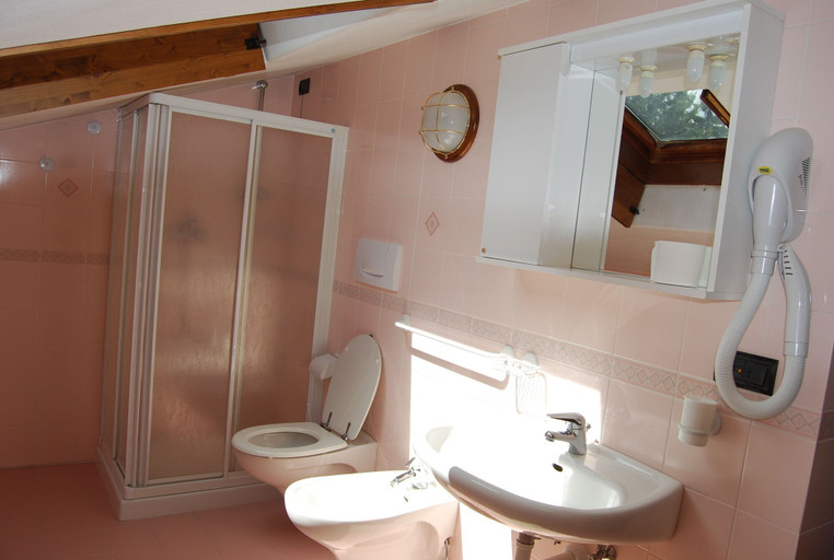 Bathroom 4, Chalet Gardenia, Sondrio