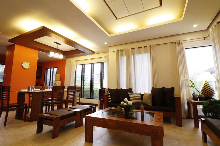 Food & Drinks 4, Hassaram Courtyard, Dumaguete City