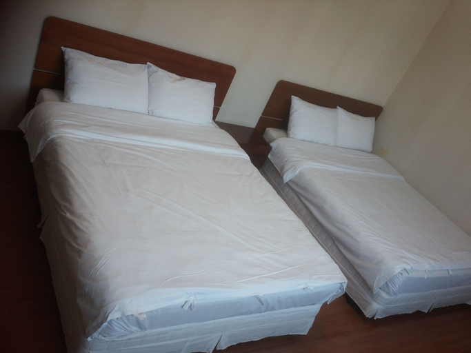 Bedroom 2, Lighthouse Hotel, Geoje