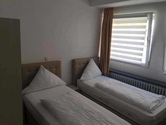Bedroom 3, Hotel Central Hannover, Region Hannover