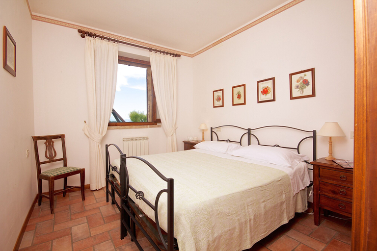 Bedroom 2, Agriturismo Le Colombe, Perugia