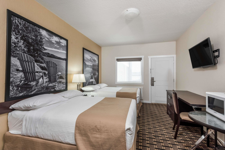 Bedroom 2, Super 8 by Wyndham Watrous, Division No. 11