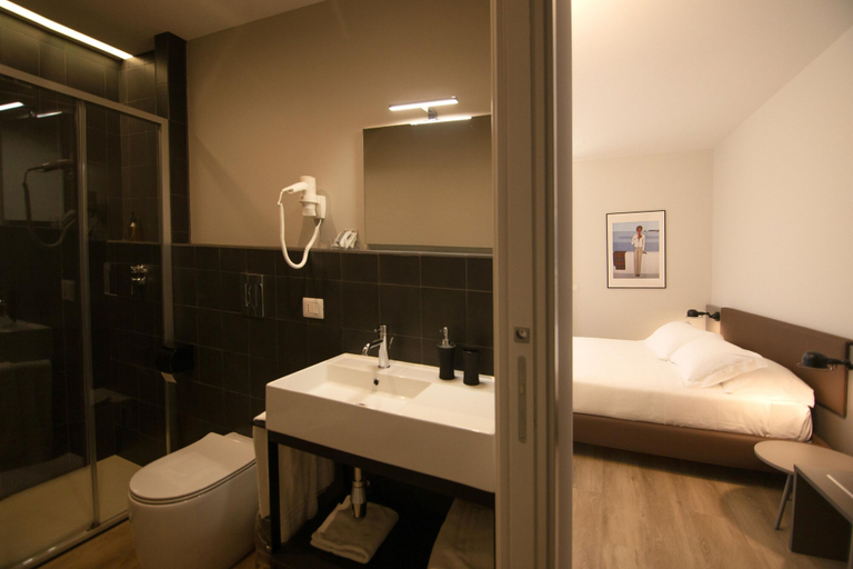 Bedroom 4, Palazzo Bellocchi - Suites & Apartments, Brindisi