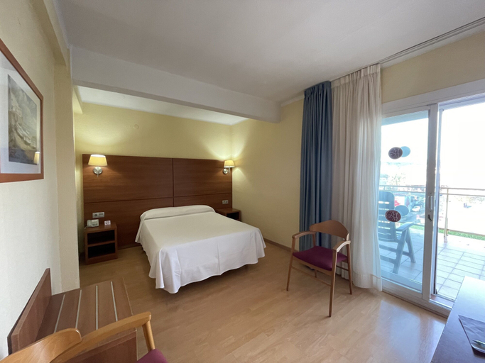 Bedroom 3, Hotel Maria del Mar, Girona