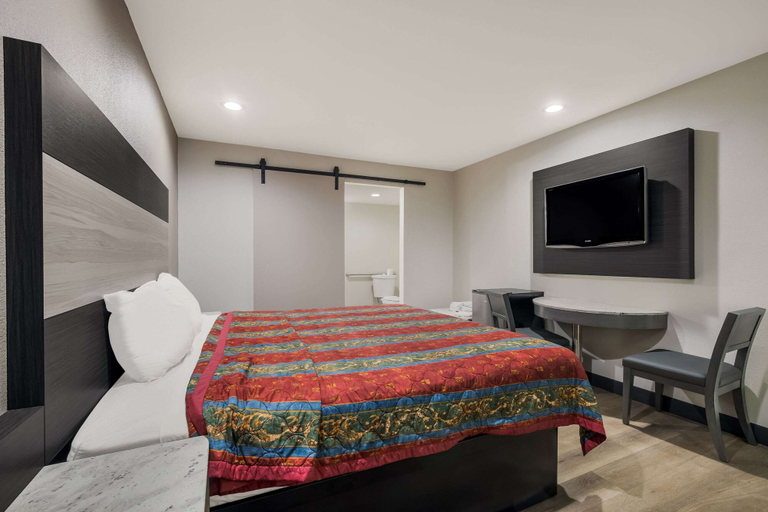 Bedroom 4, Rodeway Inn San Bernardino - Colton, San Bernardino
