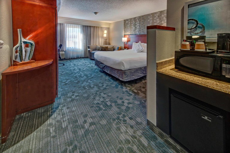 Bedroom 5, Courtyard by Marriott Alexandria, Rapides