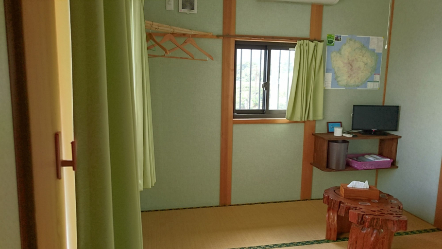Others 4, Minshuku Umikawa, Yakushima