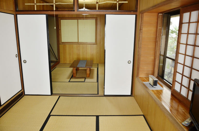 Others 5, Ho-ma ya, Ishigaki