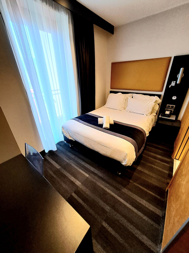 Bedroom 24