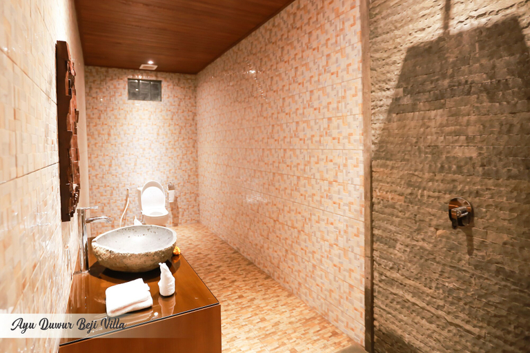 Bathroom 5, Ayu Duwur Beji, Gianyar