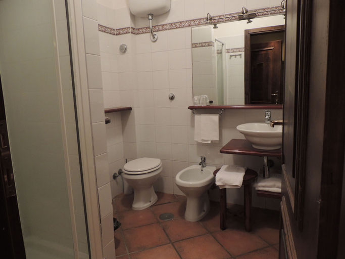 Bathroom 3, Country Relais I Due Laghi, Roma
