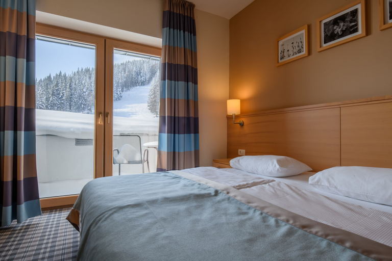 Bedroom 4, Wellness Hotel Montis, Mozirje