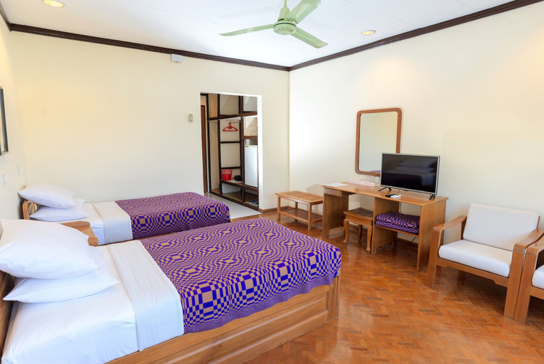 Bedroom 2, Golden Rock Hotel, Thaton