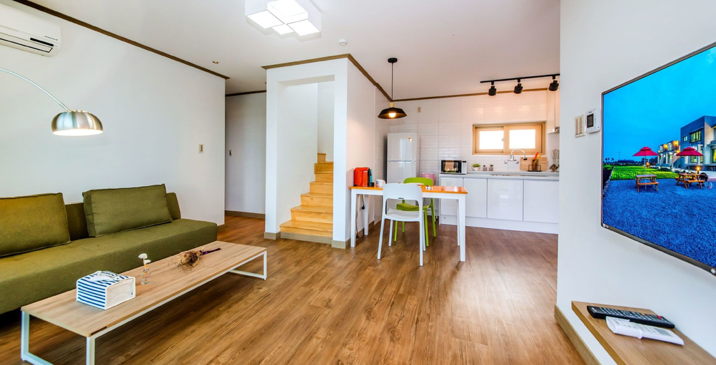 Others 5, Boreum Pension, Seogwipo