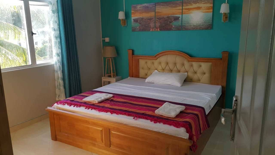 Bedroom 2, Krishangel Beach Apartment, Black River