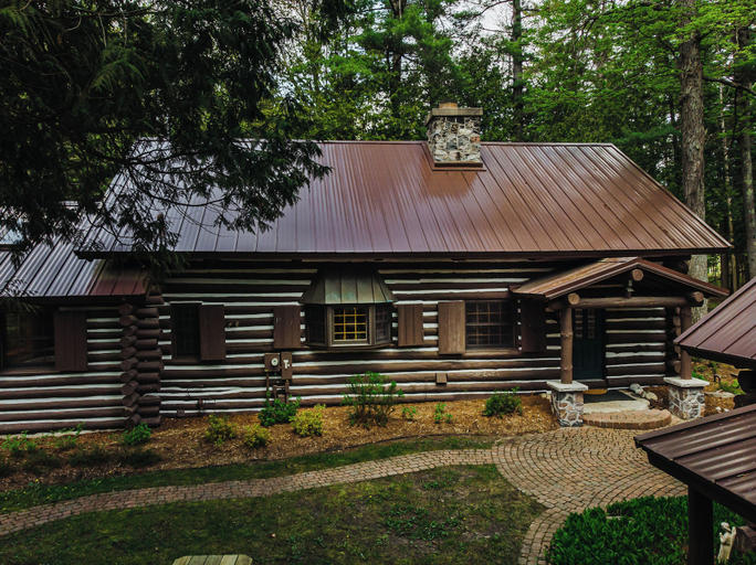 Exterior & Views 2, Nature's Beauty Loft Forks River Lodge, Grand Traverse