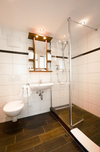 Bathroom 3, Hotel Waldsee, Lindau (Bodensee)