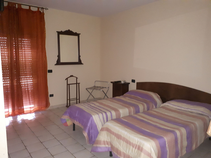 Bedroom 4, Lo Scoiattolo, L'Aquila
