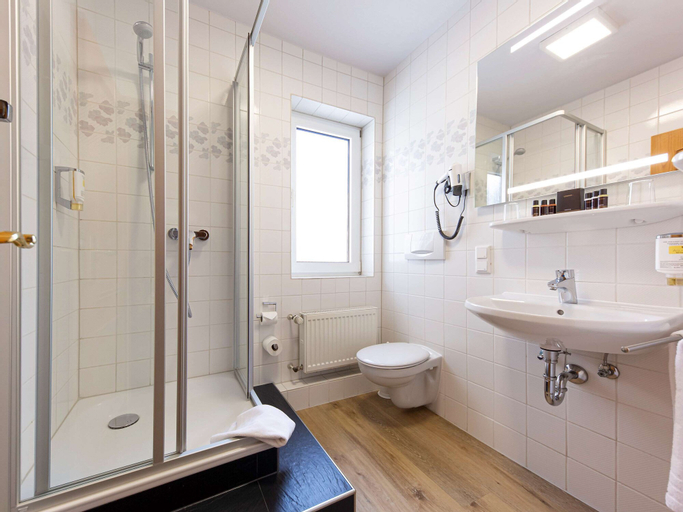 Bathroom 17