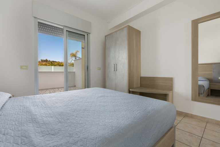 Room 5, 2833 Residence Solaris - Bilo Standard PT by Barbarhouse, Lecce