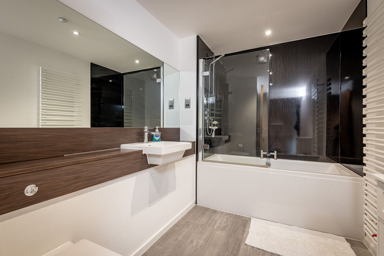 Bathroom 3, Luxury Balcony Apartment with Parking, Fife