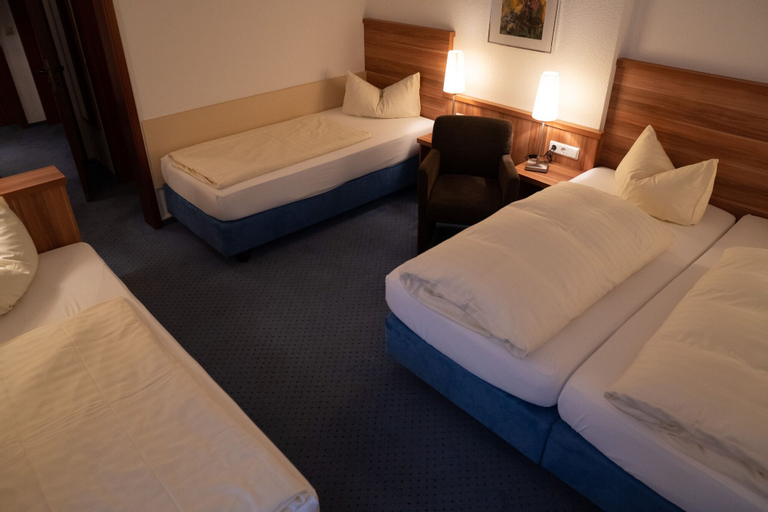 Bedroom 4, Hotel Jägerhof, Hersfeld-Rotenburg