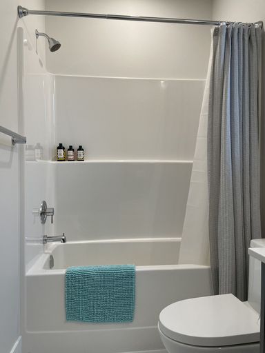 Bathroom 4, Shannon Heights B&B, Central Okanagan