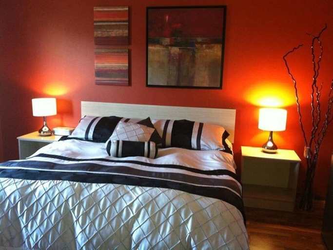 Bedroom 5, The Walla Walla Inn, Rainy River