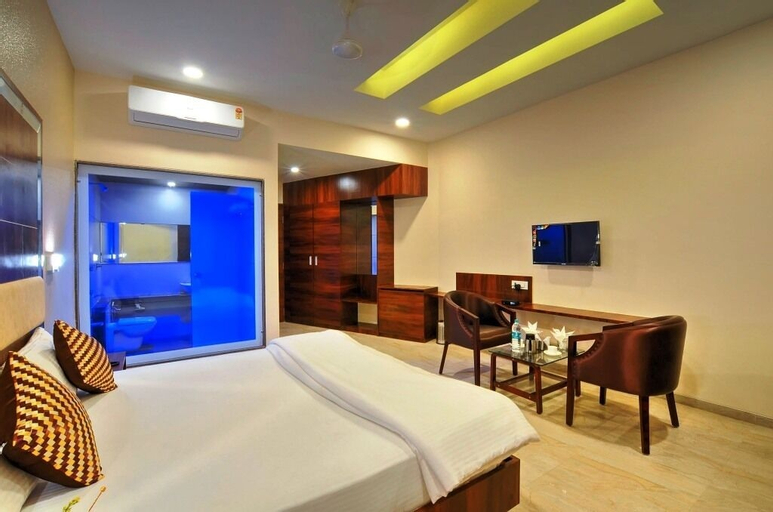 Hare Krishna Hotel, Navsari