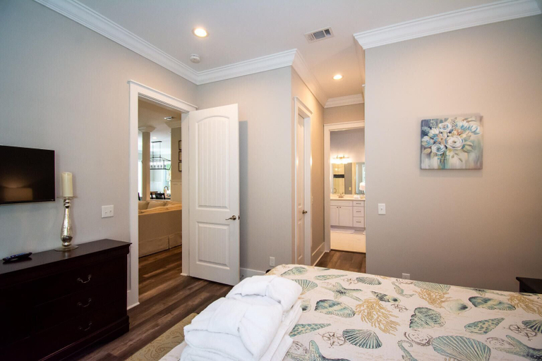 Bedroom 2, 1 Marsh Hen Cove, Beaufort