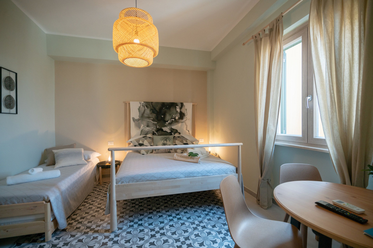 Bedroom 4, Sea Station Polignano Rooms, Bari